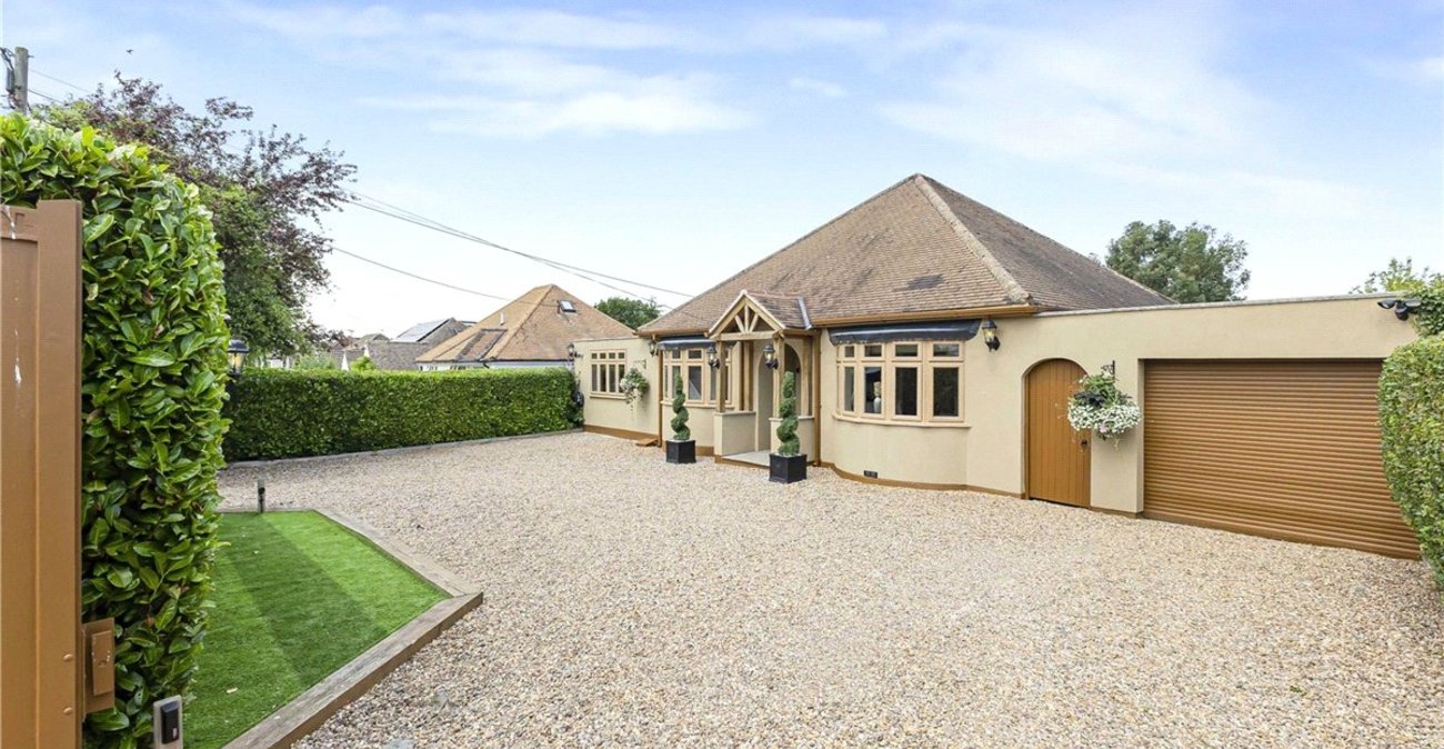 5 bedroom bungalow to rent in West Kingsdown | Robinson Jackson