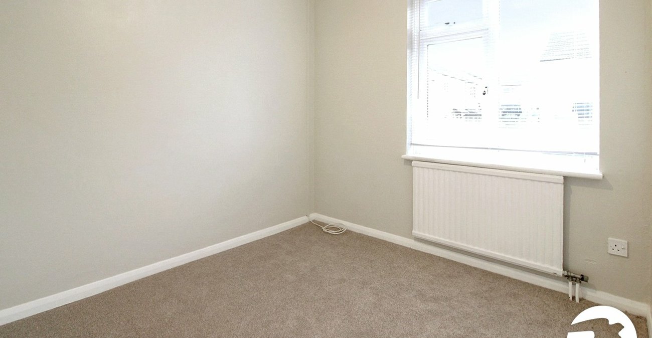 3 bedroom house to rent in Gravesend | Robinson Michael & Jackson