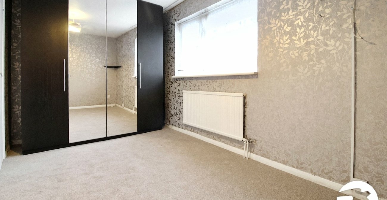 3 bedroom house to rent in Gravesend | Robinson Michael & Jackson