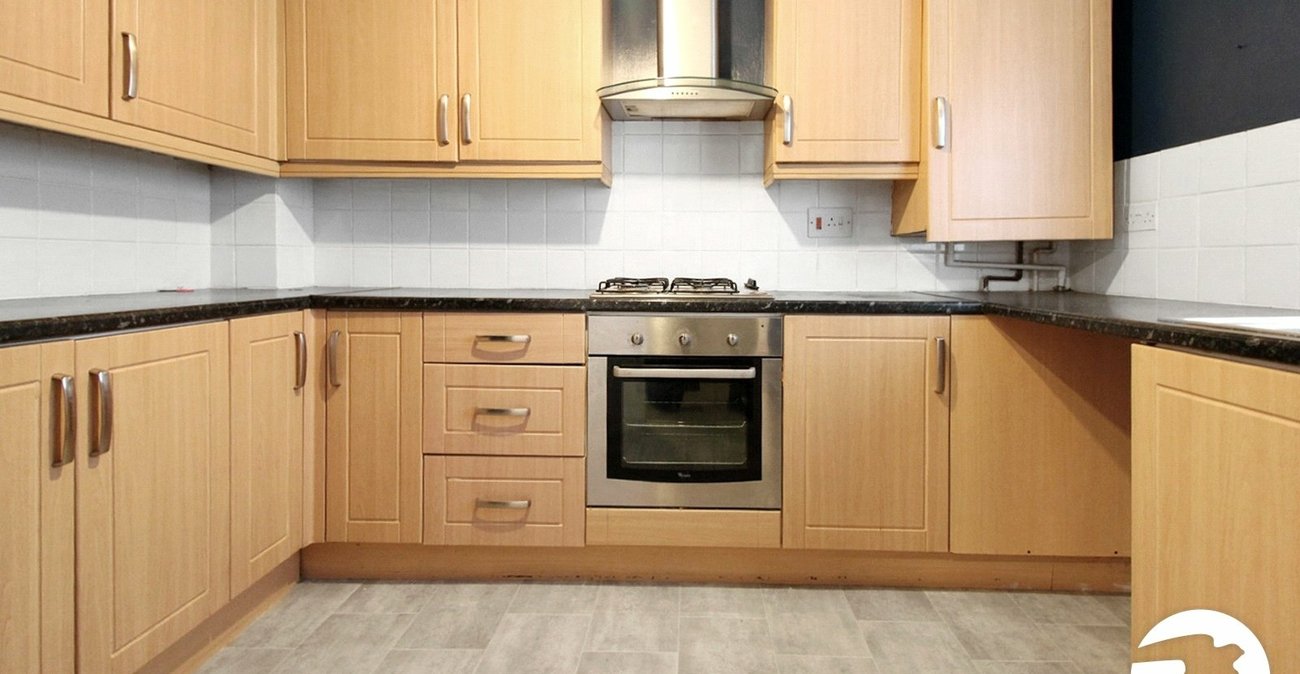 3 bedroom house to rent in Gravesend | Robinson Michael & Jackson