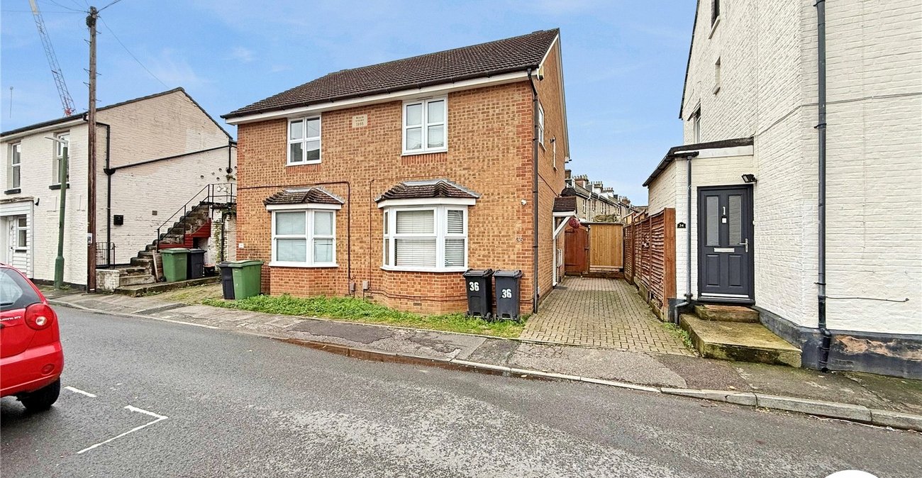 2 bedroom house to rent in Maidstone | Robinson Michael & Jackson