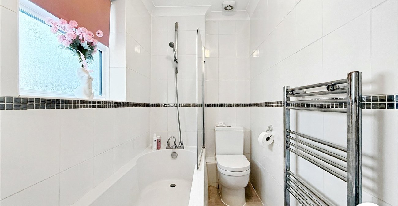 2 bedroom house to rent in Maidstone | Robinson Michael & Jackson