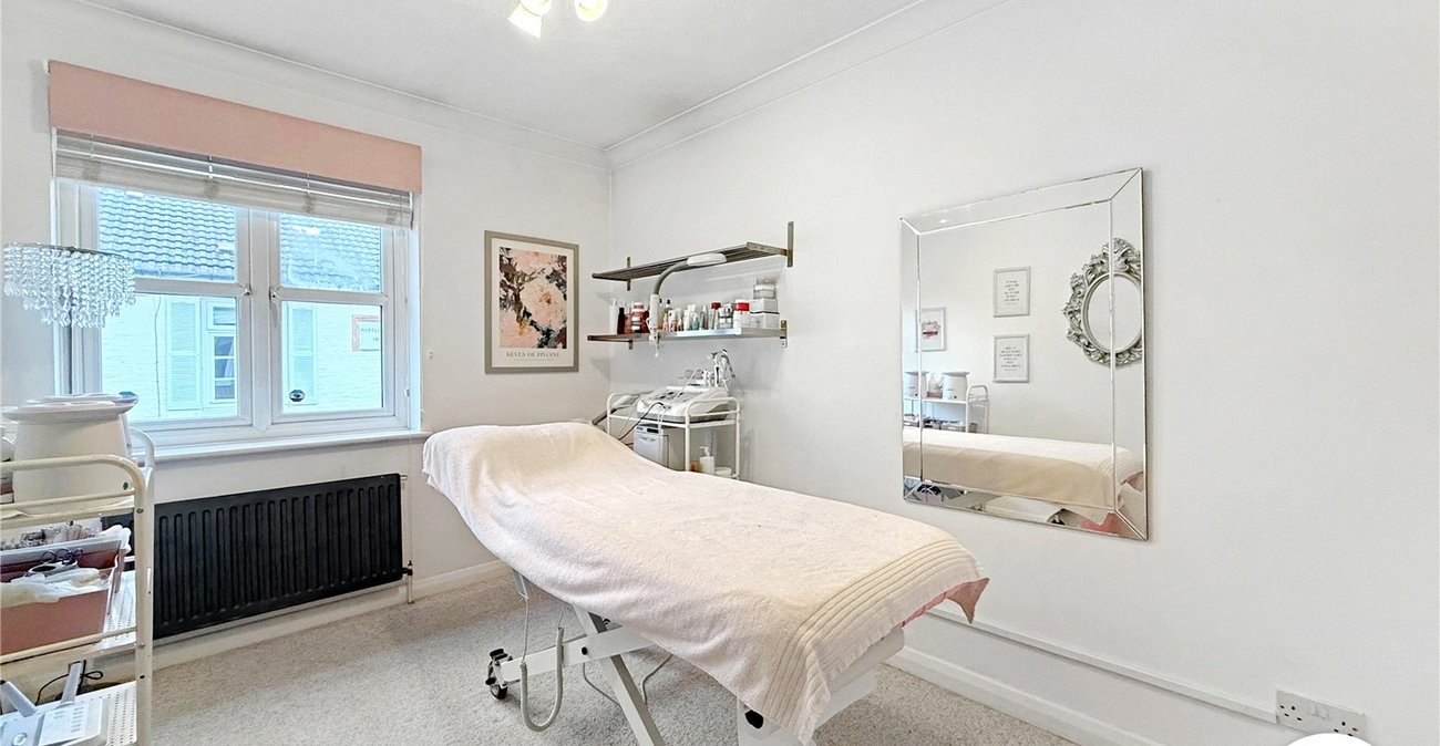 2 bedroom house to rent in Maidstone | Robinson Michael & Jackson