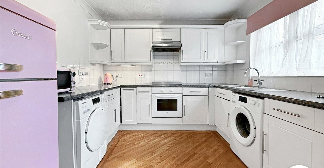 2 bedroom house to rent in Maidstone | Robinson Michael & Jackson