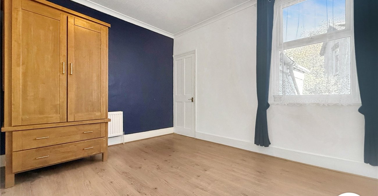 2 bedroom house to rent in Chatham | Robinson Michael & Jackson