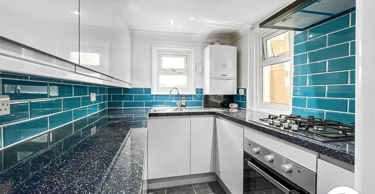 2 bedroom house to rent in Chatham | Robinson Michael & Jackson