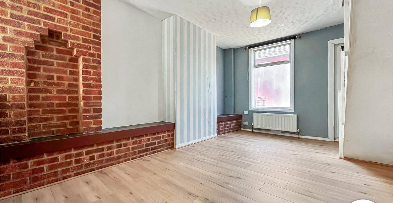 2 bedroom house to rent in Chatham | Robinson Michael & Jackson