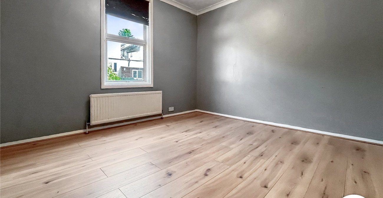 2 bedroom house to rent in Chatham | Robinson Michael & Jackson