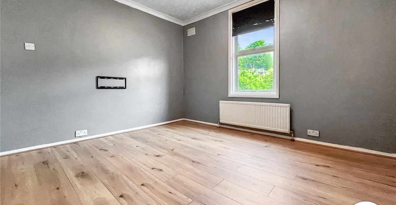 2 bedroom house to rent in Chatham | Robinson Michael & Jackson