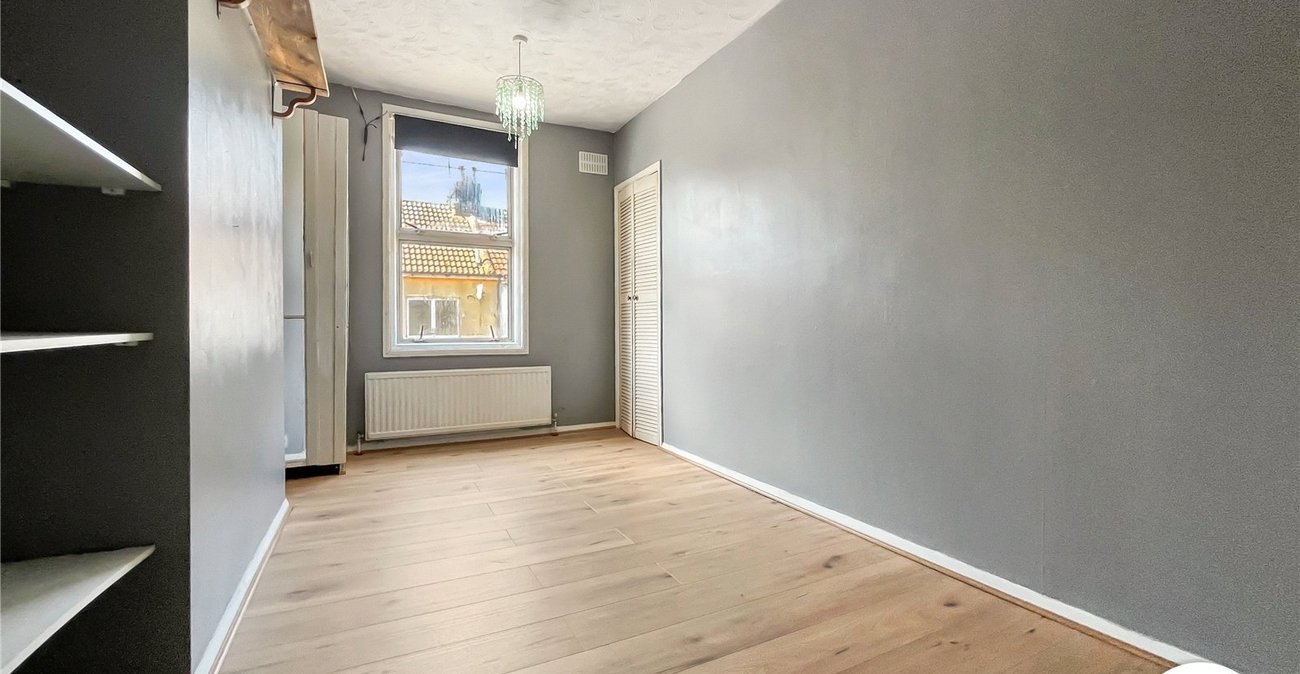 2 bedroom house to rent in Chatham | Robinson Michael & Jackson