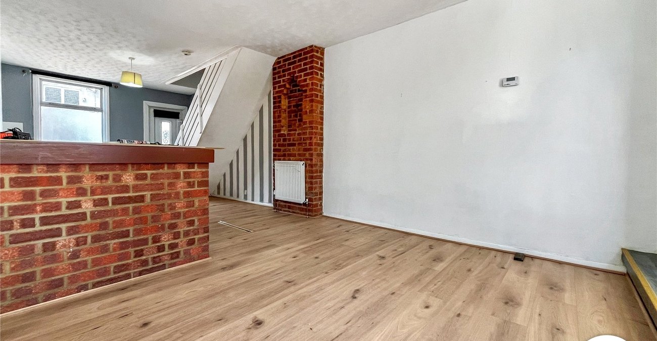 2 bedroom house to rent in Chatham | Robinson Michael & Jackson