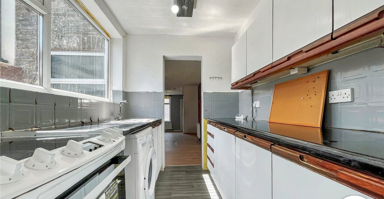 2 bedroom house to rent in Chatham | Robinson Michael & Jackson