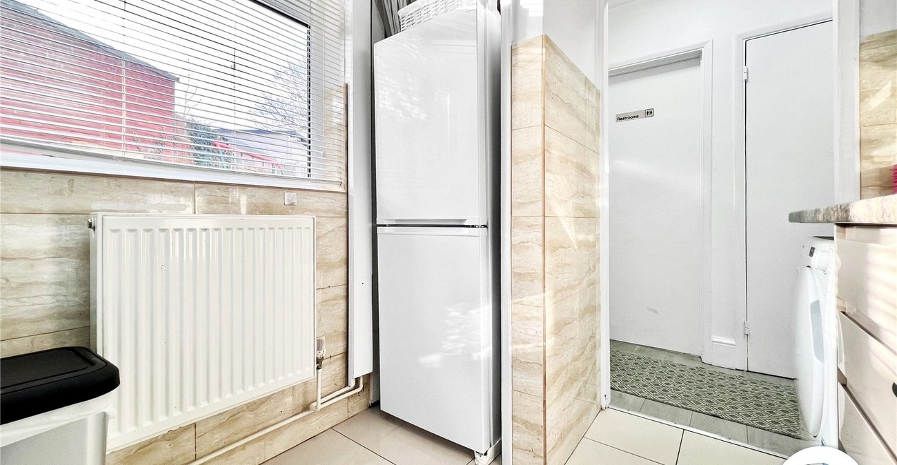 3 bedroom property to rent in Bexleyheath | Robinson Jackson