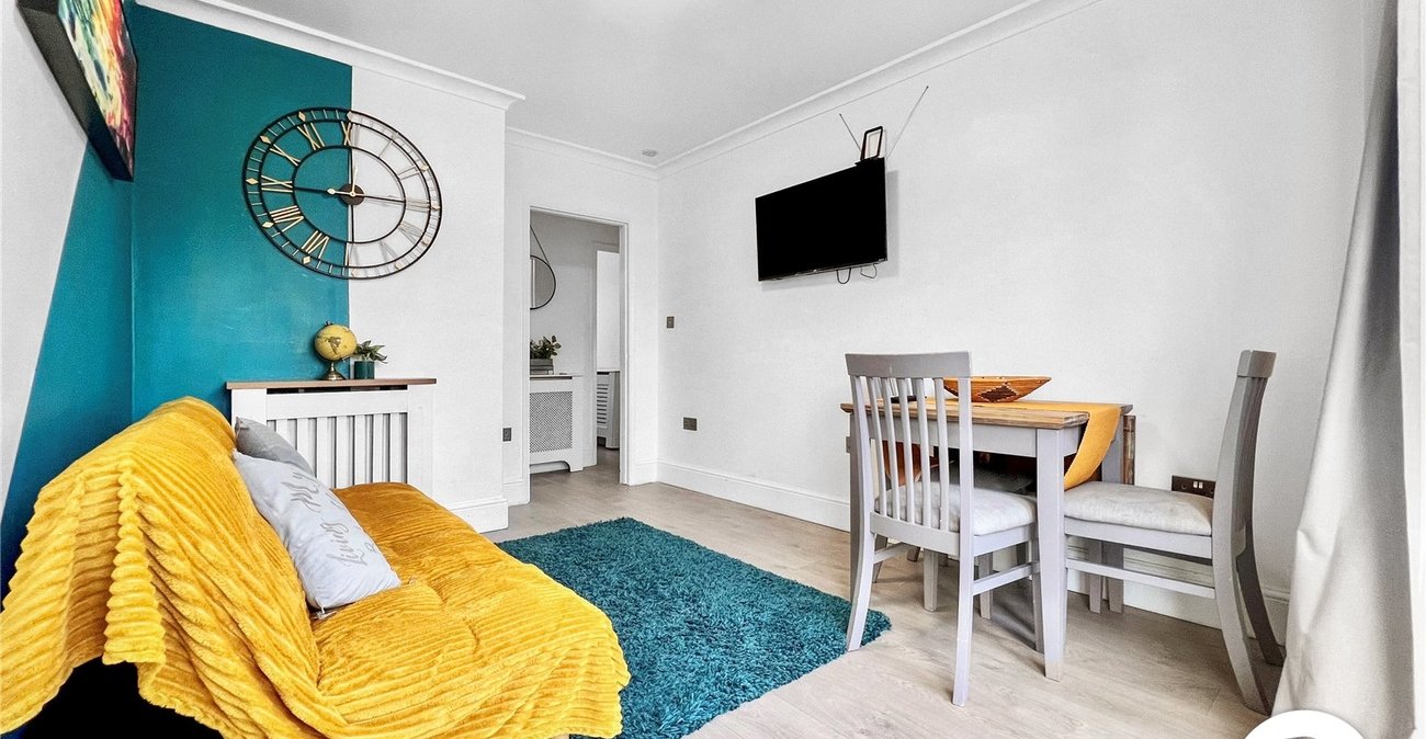 3 bedroom property to rent in Bexleyheath | Robinson Jackson