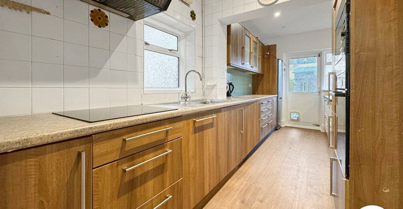 4 bedroom house to rent in Welling | 