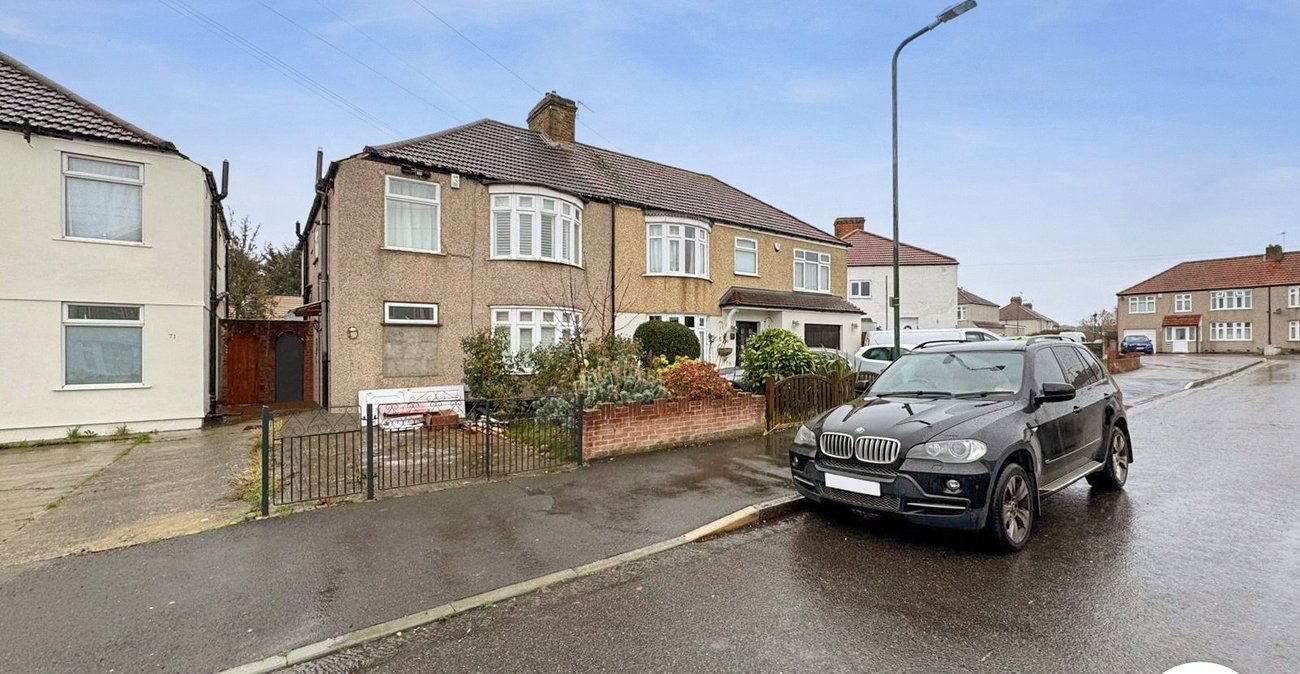 4 bedroom house to rent in Welling | 