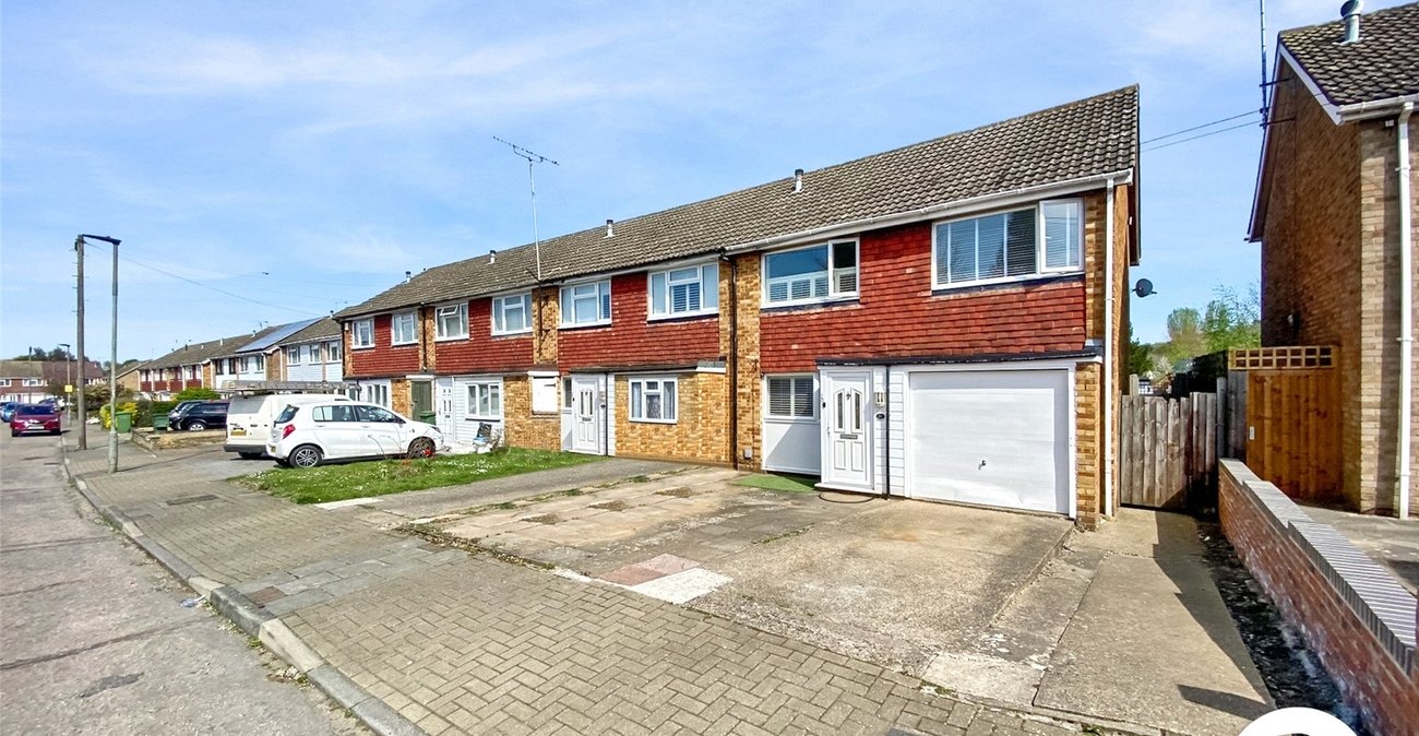 3 bedroom house to rent in Orpington | Robinson Jackson