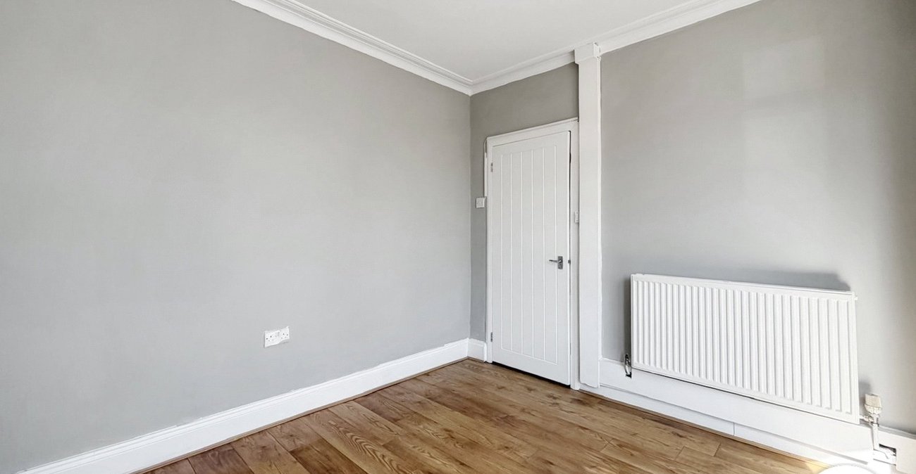 2 bedroom house to rent in London | 