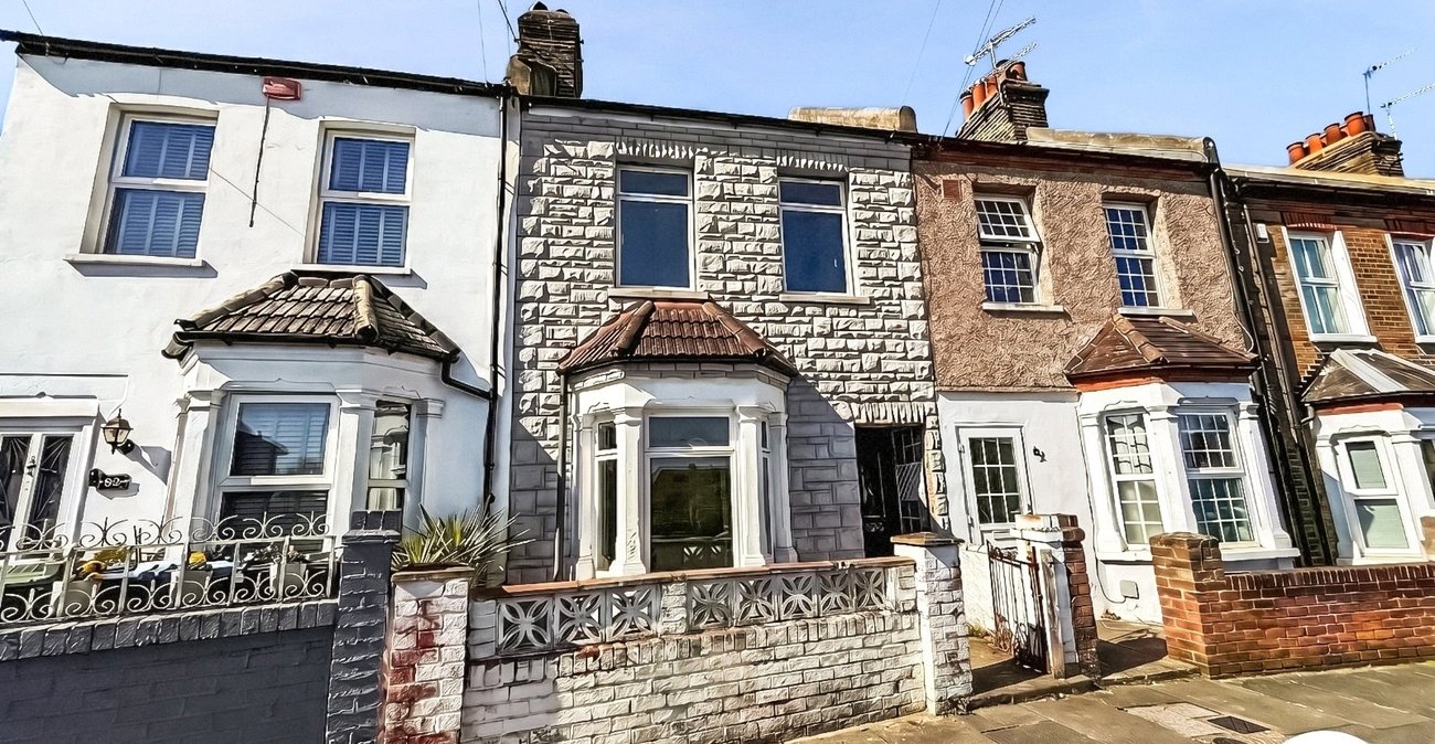 2 bedroom house to rent in  | 