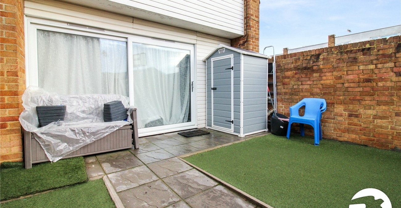 3 bedroom house to rent in Northfleet | Robinson Michael & Jackson