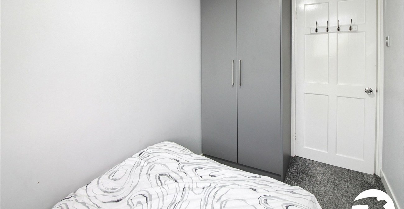 3 bedroom house to rent in Northfleet | Robinson Michael & Jackson