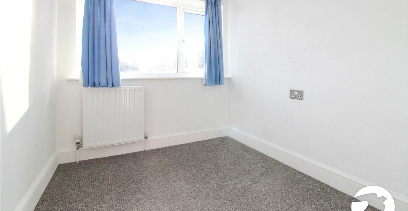 3 bedroom house to rent in Gravesend | Robinson Michael & Jackson