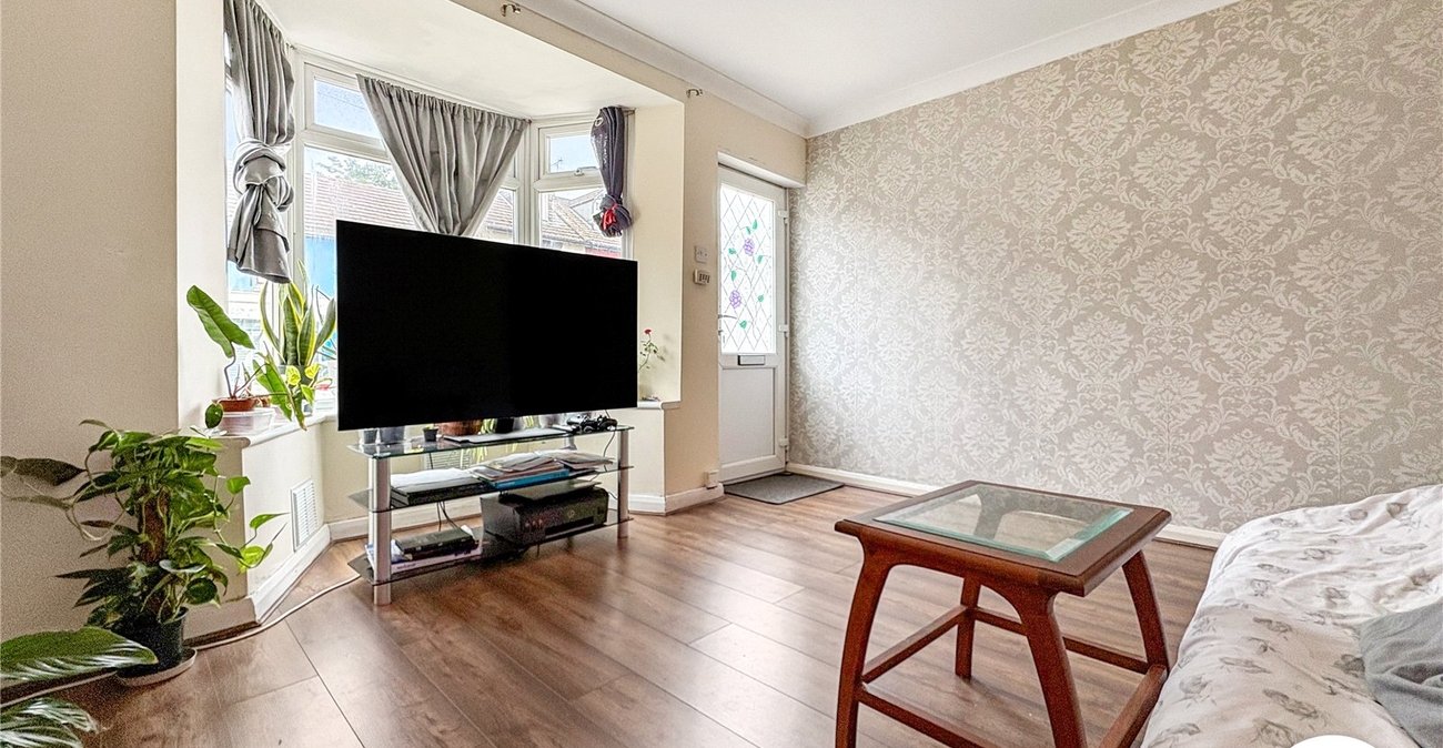 2 bedroom house to rent in Gillingham | Robinson Michael & Jackson