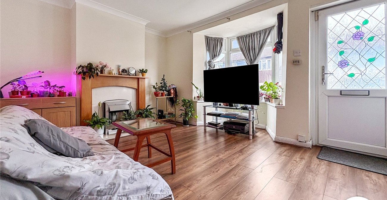 2 bedroom house to rent in Gillingham | Robinson Michael & Jackson