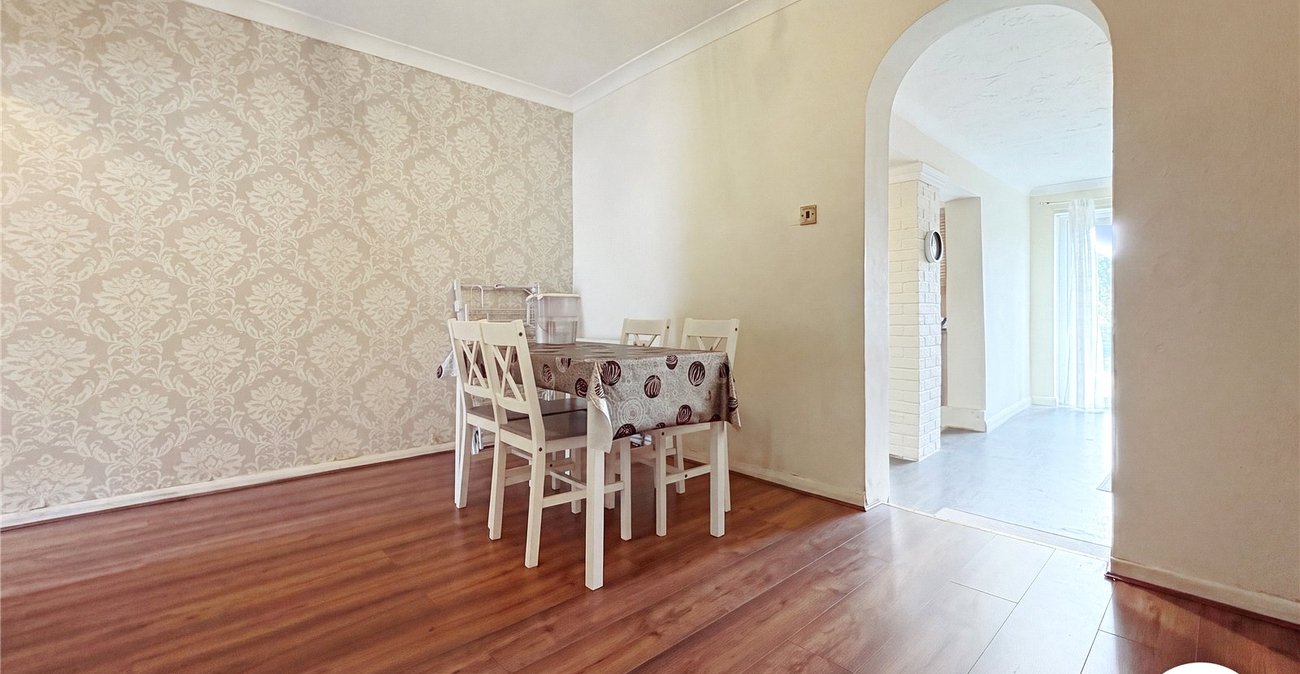 2 bedroom house to rent in Gillingham | Robinson Michael & Jackson