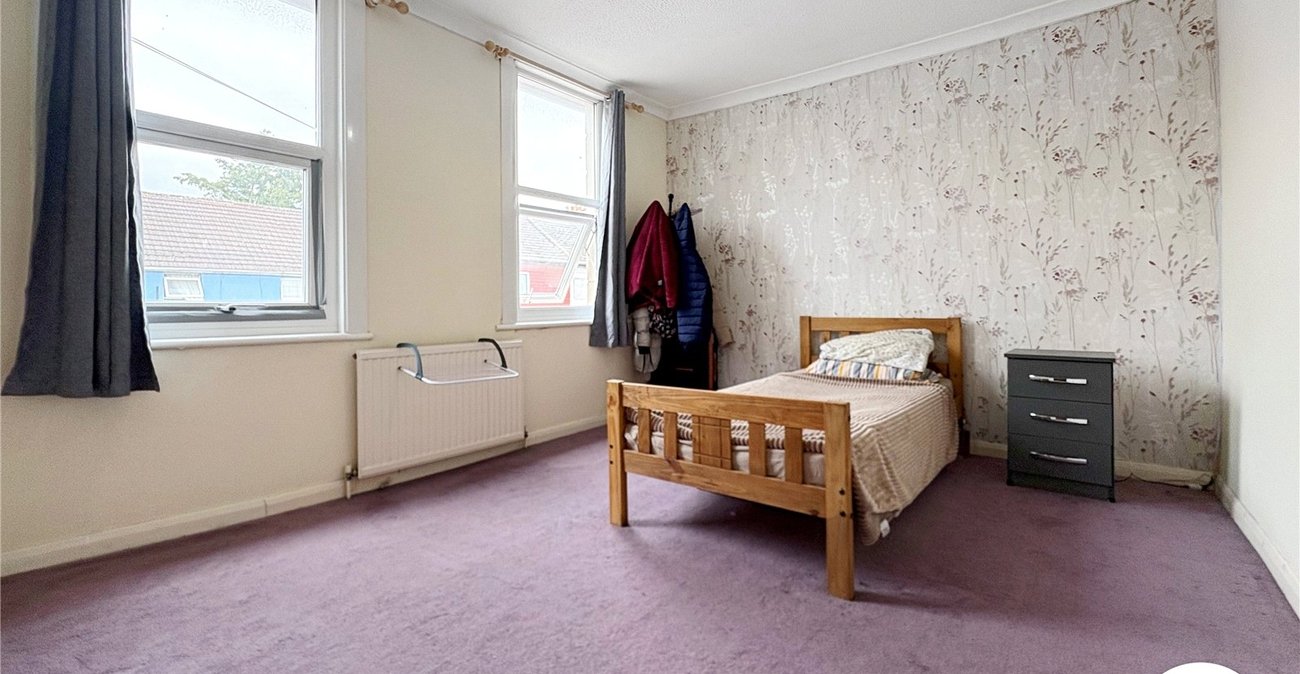 2 bedroom house to rent in Gillingham | Robinson Michael & Jackson