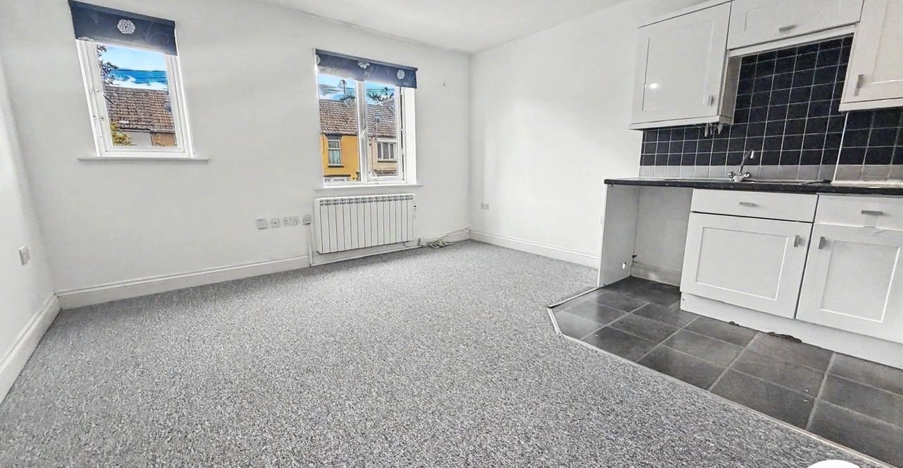 1 bedroom property to rent in Gillingham | Robinson Michael & Jackson