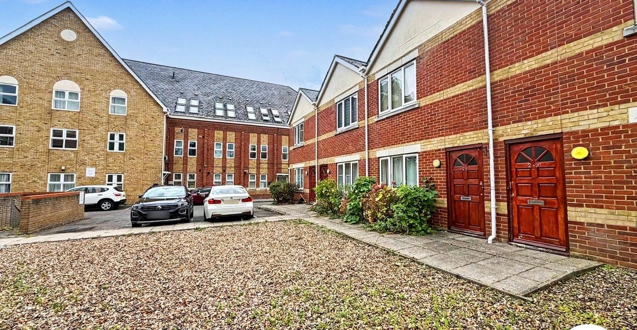 1 bedroom property to rent in Gillingham | Robinson Michael & Jackson