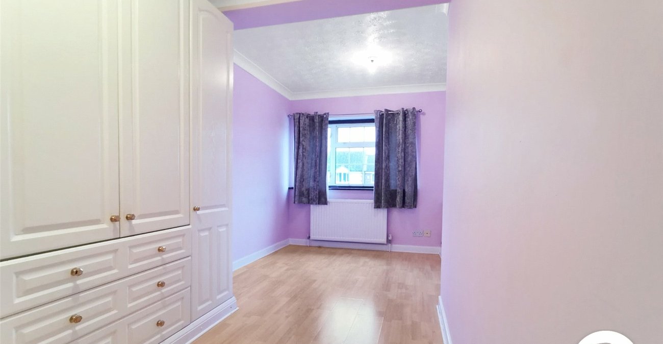 3 bedroom house to rent in Dartford | Robinson Jackson