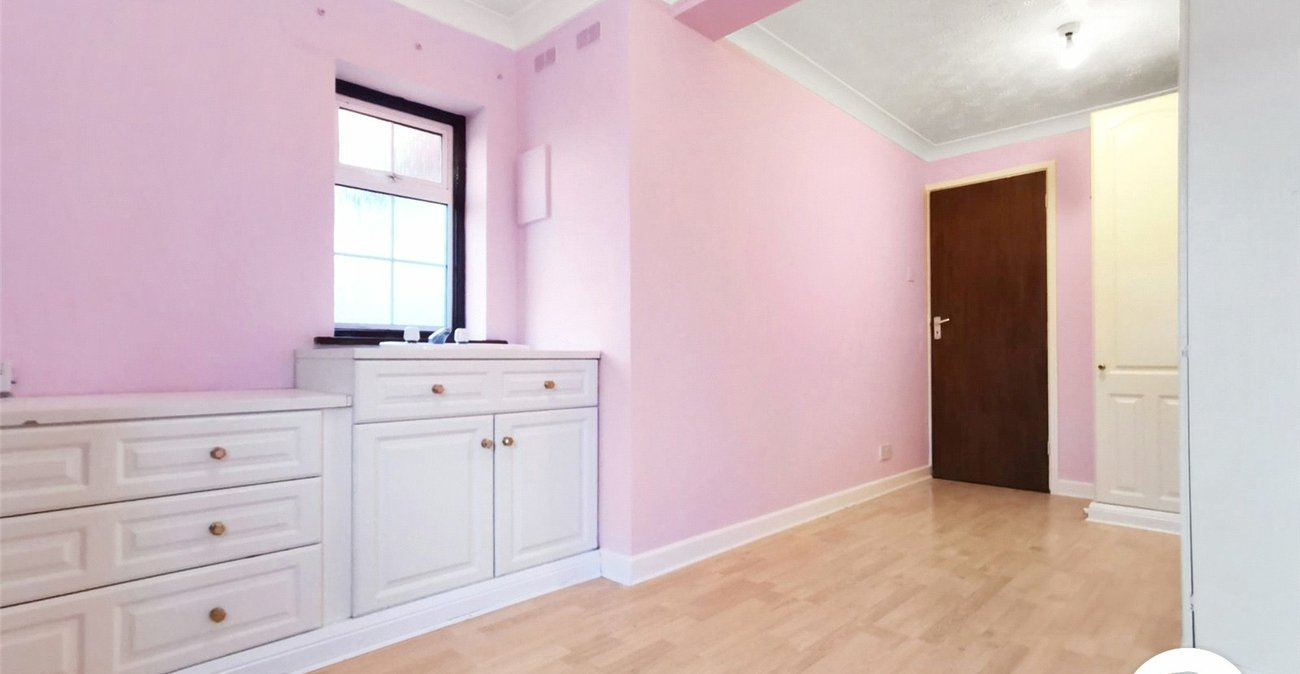 3 bedroom house to rent in Dartford | Robinson Jackson