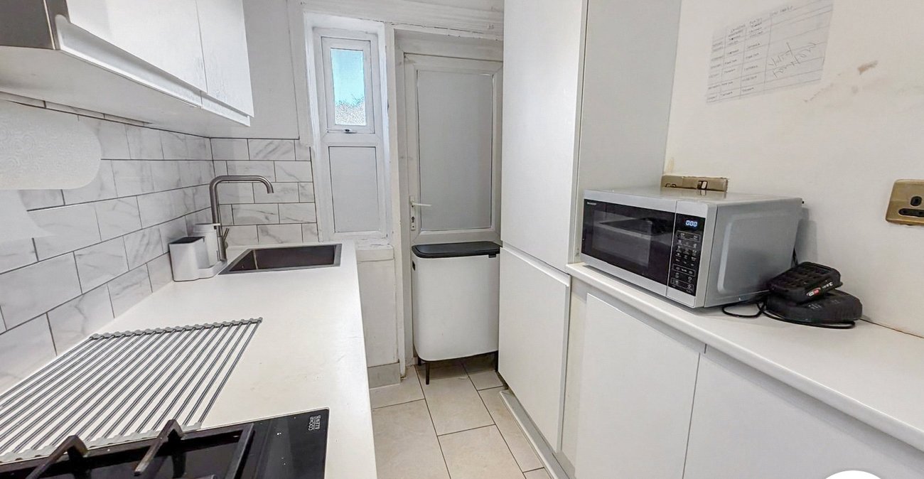 3 bedroom house to rent in Gillingham | Robinson Michael & Jackson