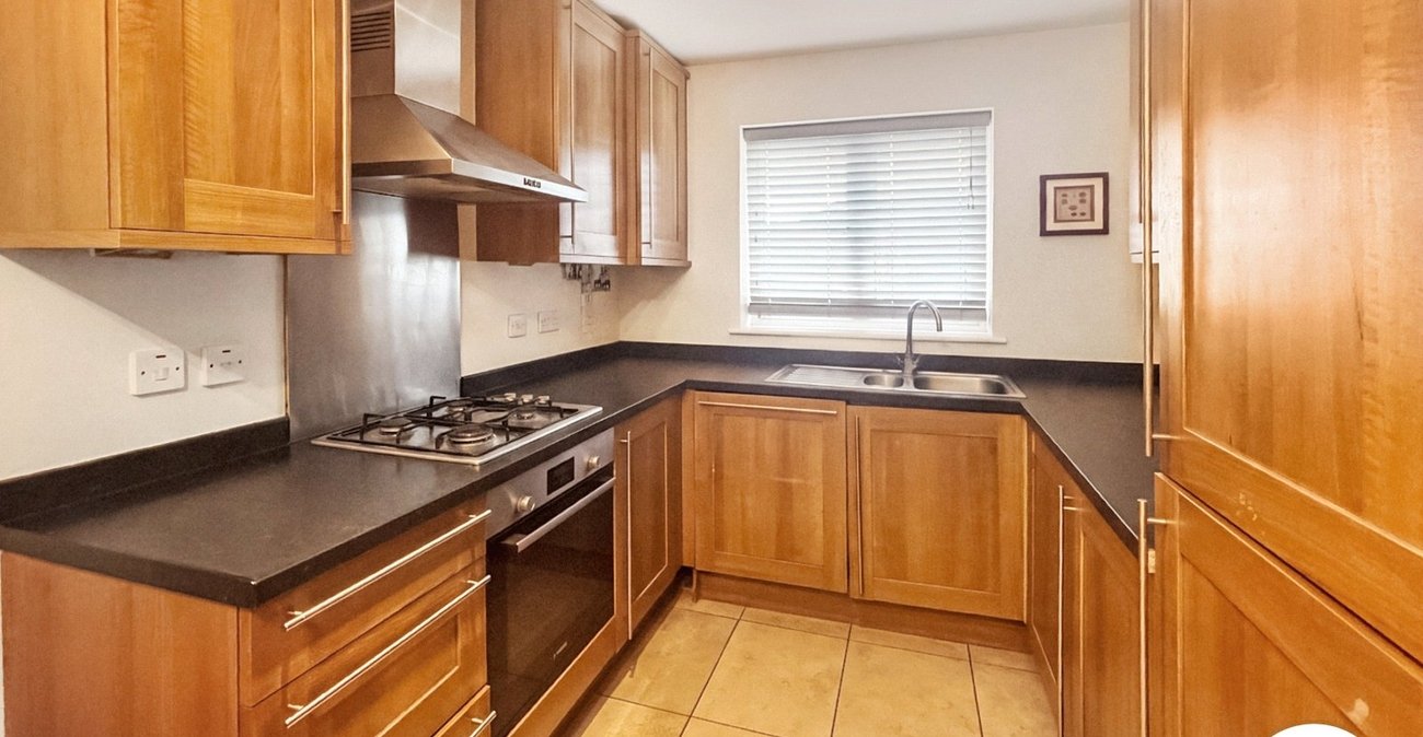 3 bedroom house to rent in Dartford | Robinson Jackson