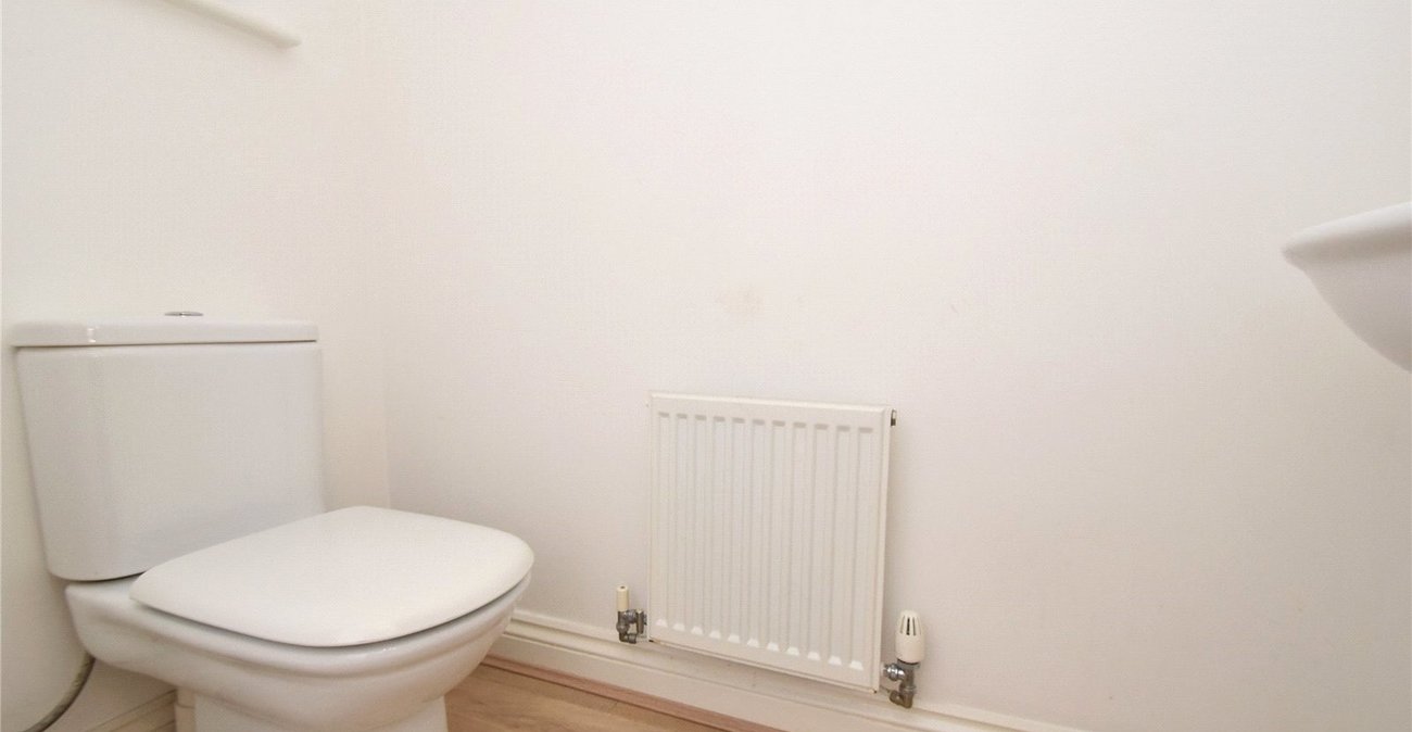 2 bedroom house to rent in West Dartford | Robinson Jackson
