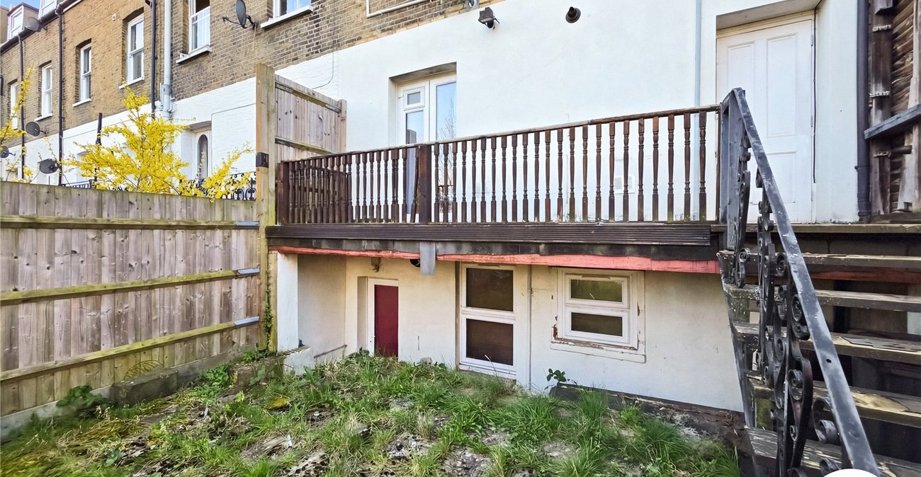 1 bedroom property to rent in London | Robinson Jackson