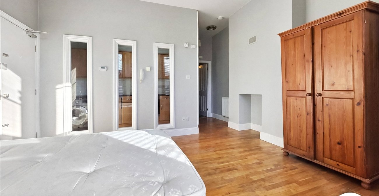 1 bedroom property to rent in London | Robinson Jackson