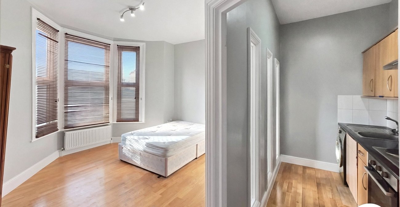 1 bedroom property to rent in London | Robinson Jackson