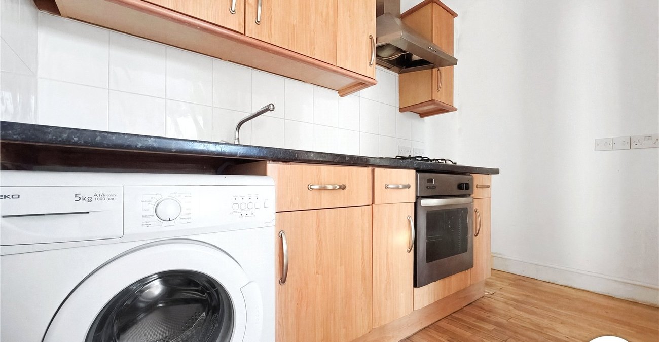 1 bedroom property to rent in London | Robinson Jackson