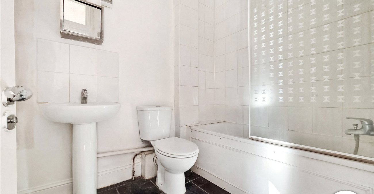 1 bedroom property to rent in London | Robinson Jackson