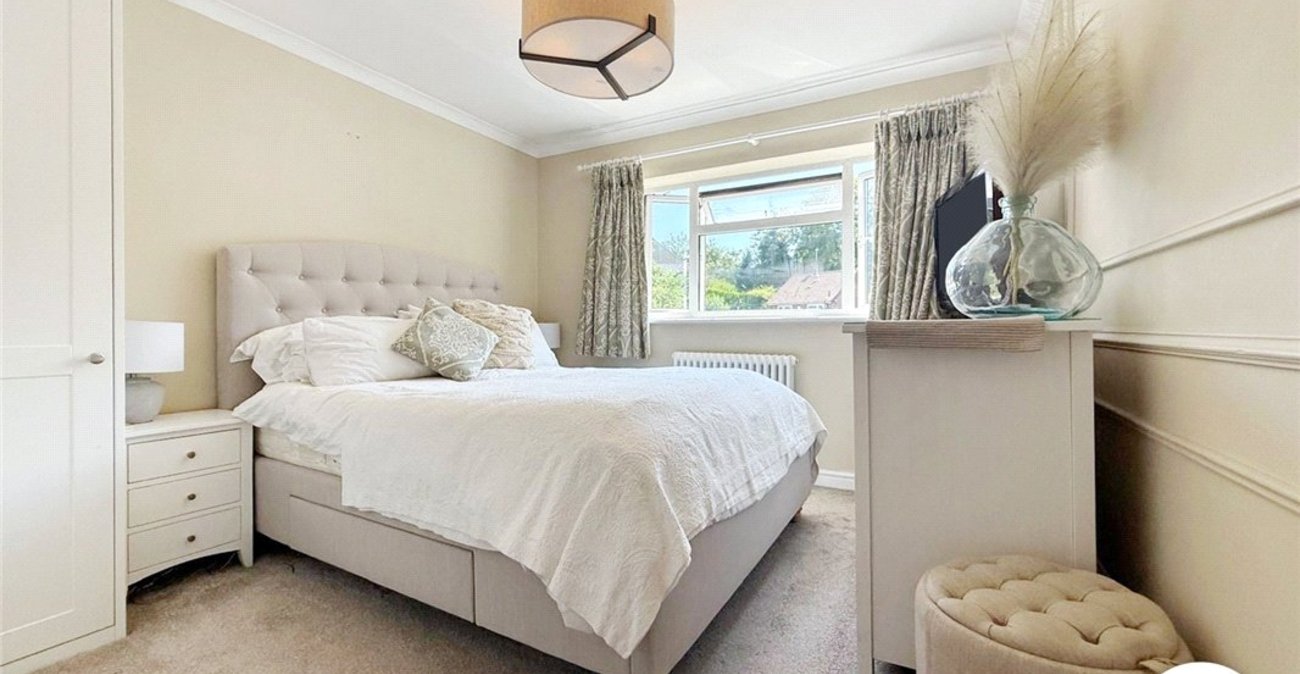 4 bedroom house to rent in Orpington | Robinson Jackson