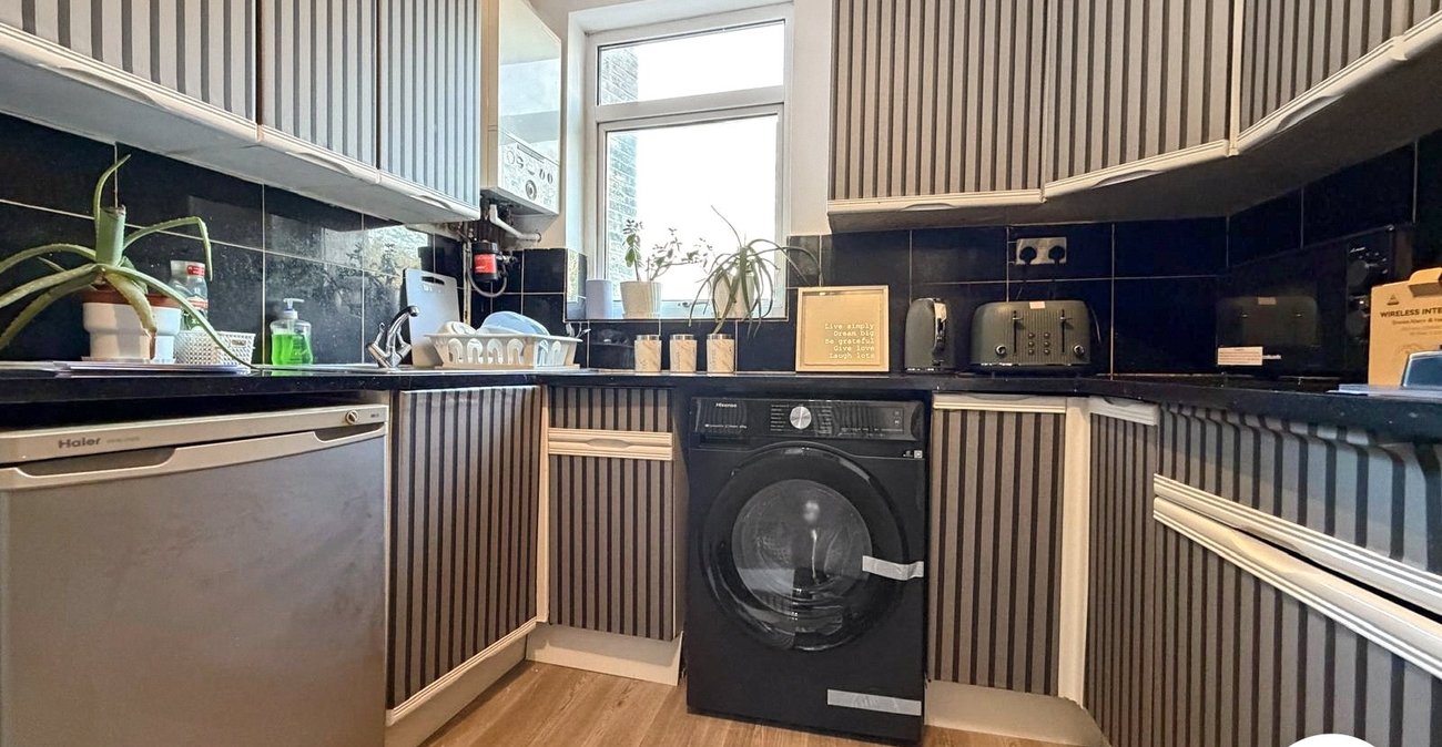 2 bedroom property to rent in Plumstead | 