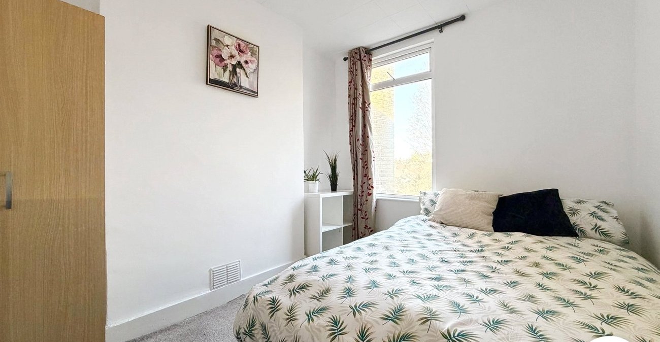 2 bedroom property to rent in Plumstead | 