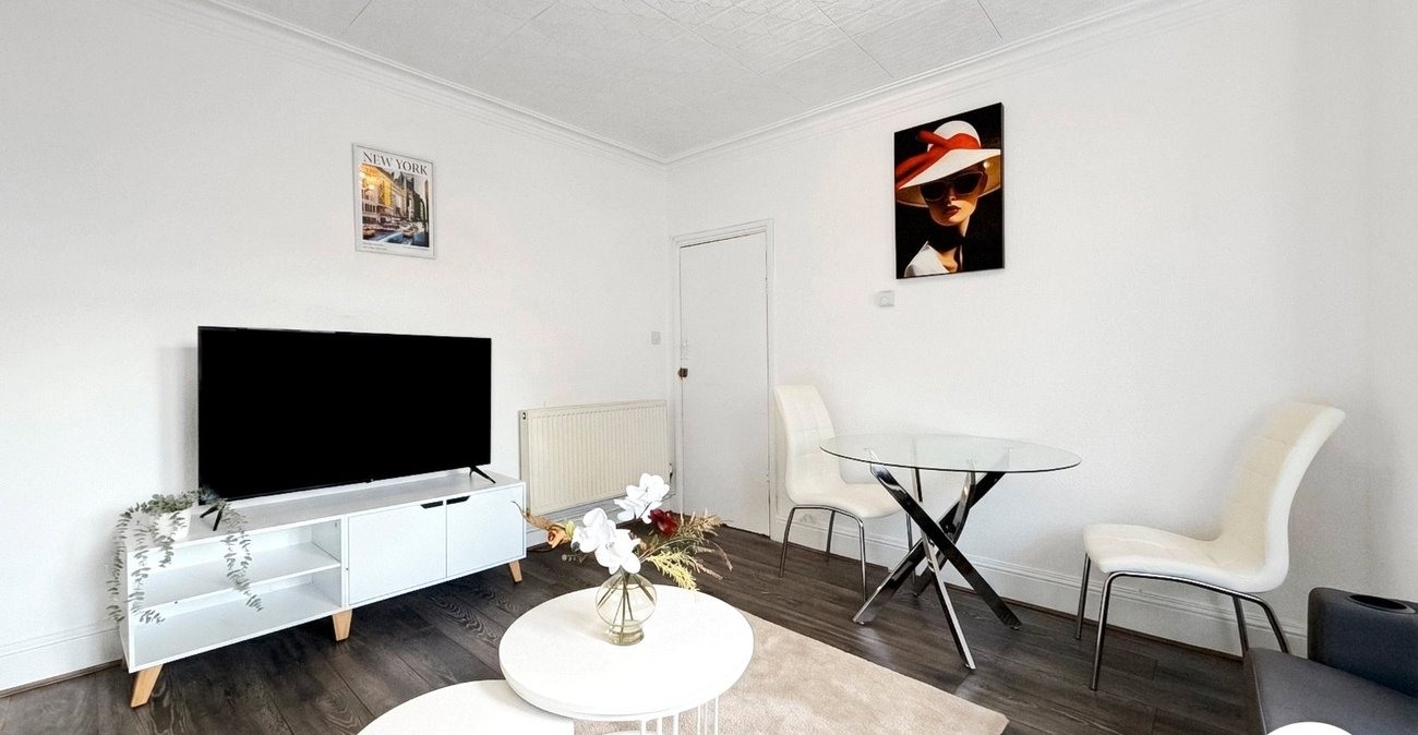 2 bedroom property to rent in Plumstead | 