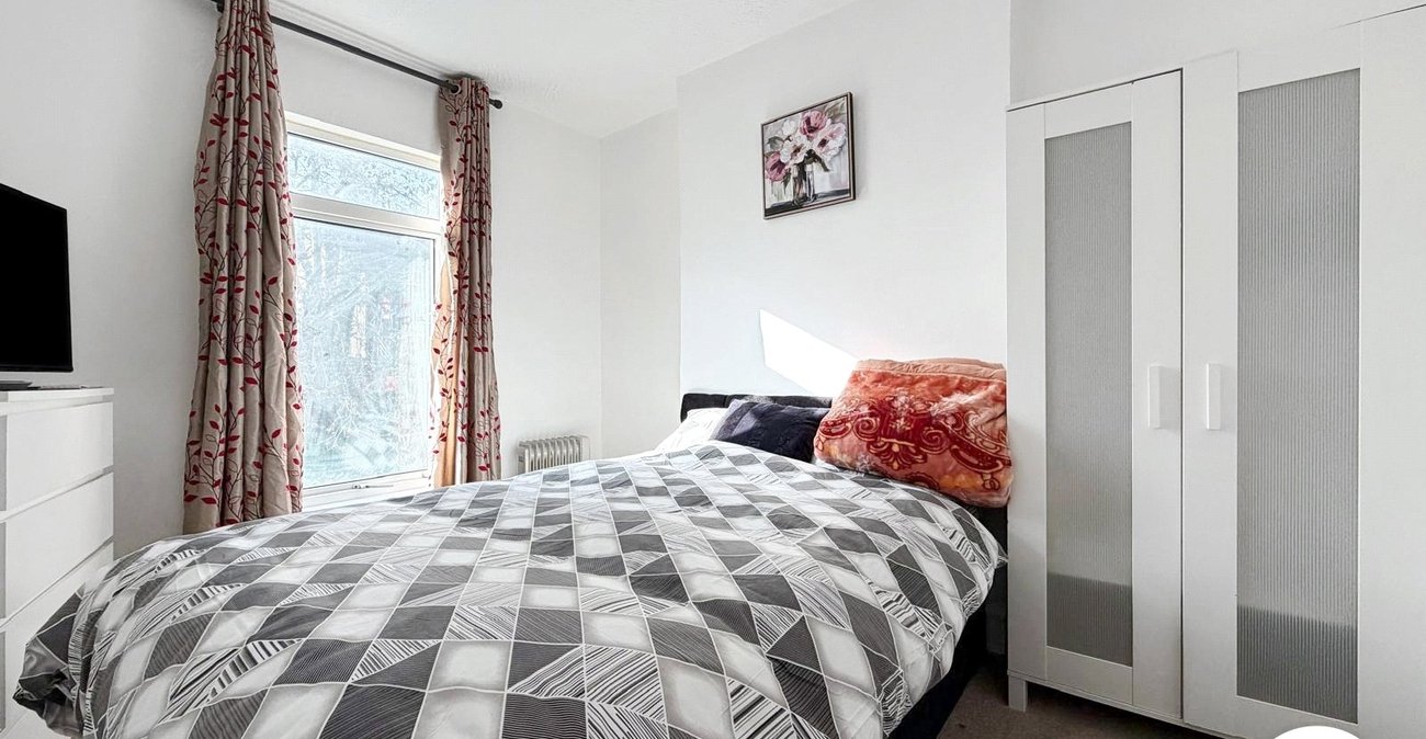 2 bedroom property to rent in Plumstead | 