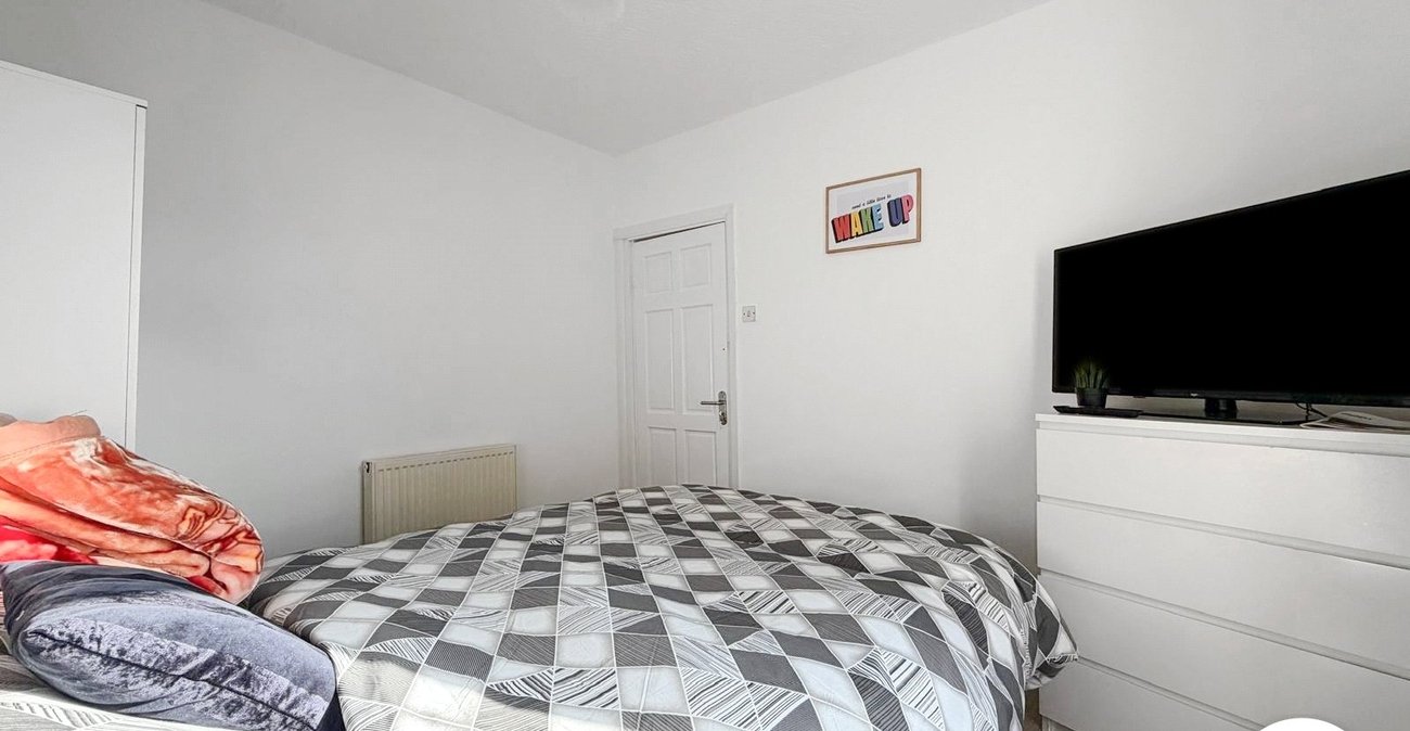 2 bedroom property to rent in Plumstead | 