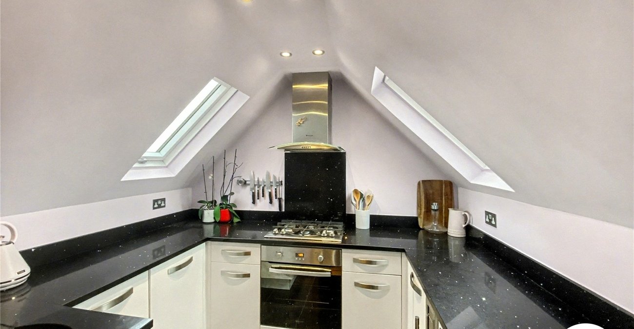 2 bedroom property to rent in Bexley | Robinson Jackson