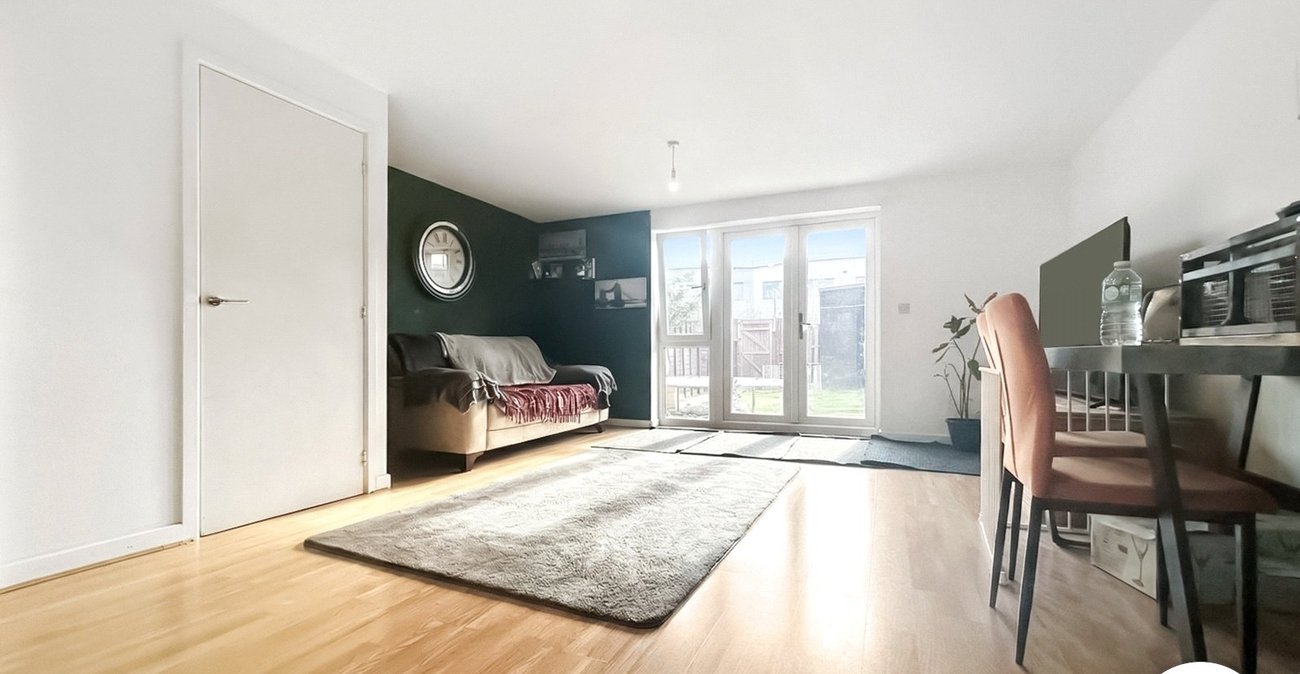 4 bedroom property to rent in Dartford | Robinson Jackson